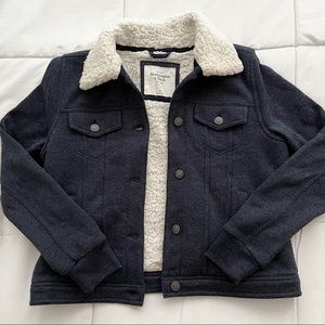 Abercrombie & Fitch sherpa sweater